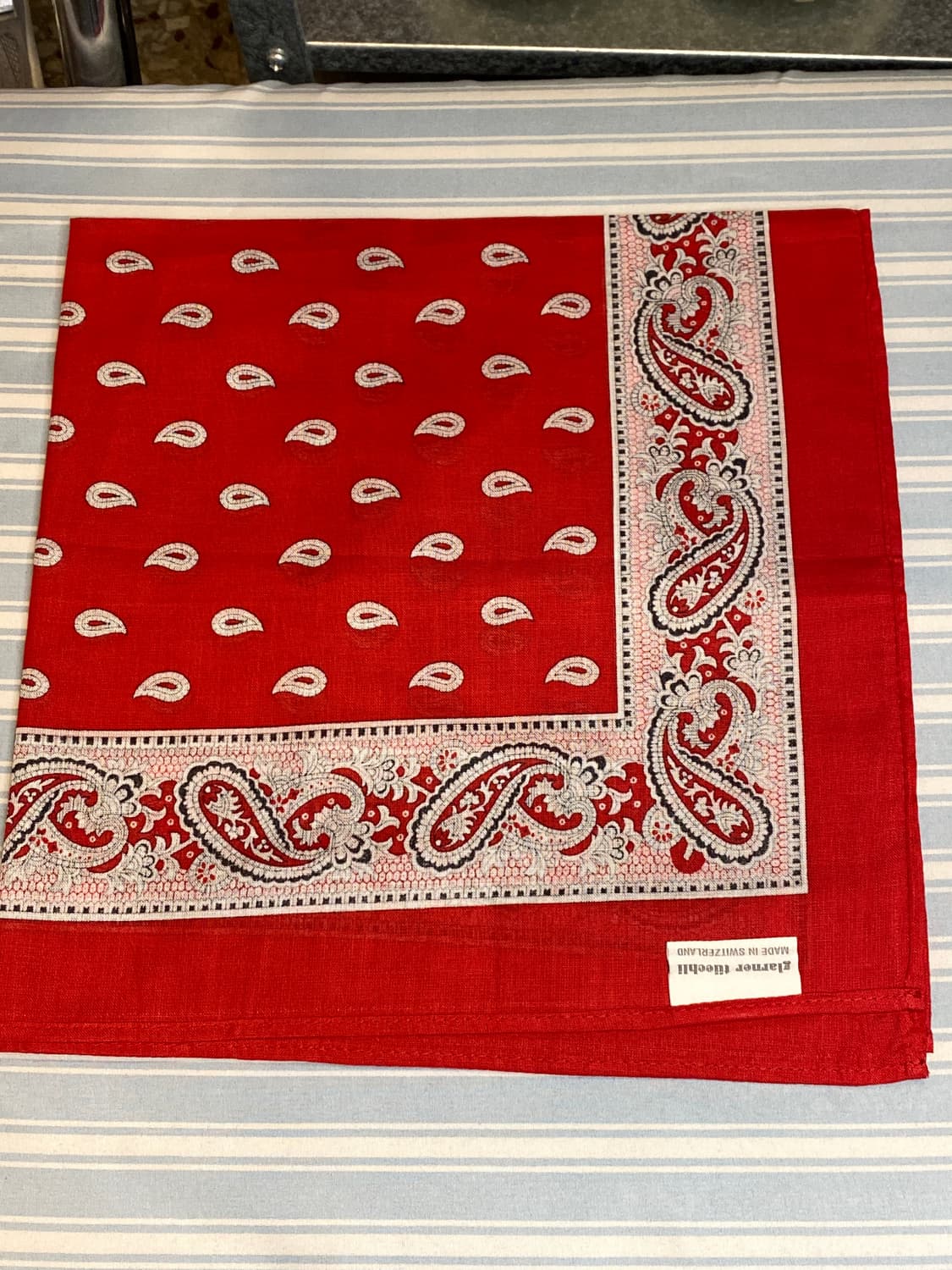 스위스 반다나 48x48 상품이미지1