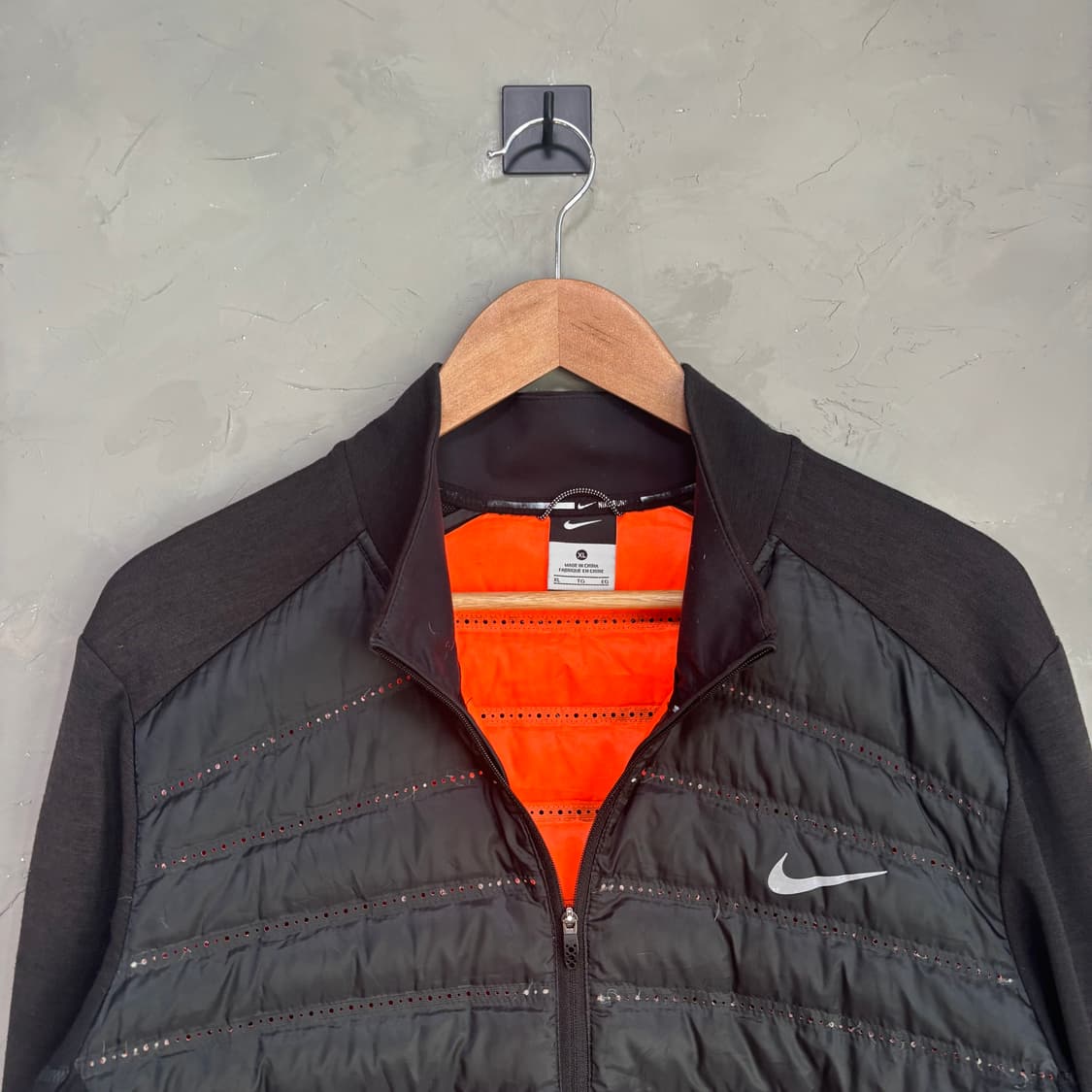 나이키 러닝 경량패딩 긴팔 상품이미지2