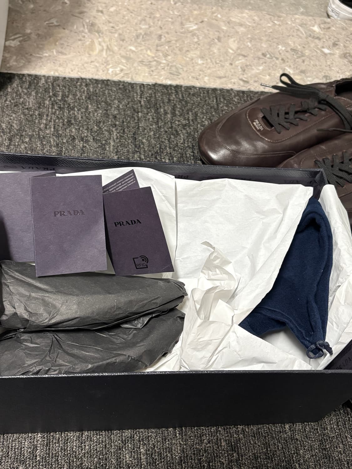 프라다 컬랩스 레더 가죽 스니커즈 다크브라운 uk9 280 상품이미지4