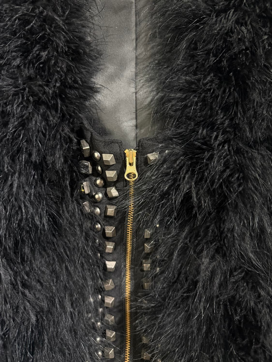 ENCHANTMENT...? 스터디드 퍼 베스트 상품이미지3