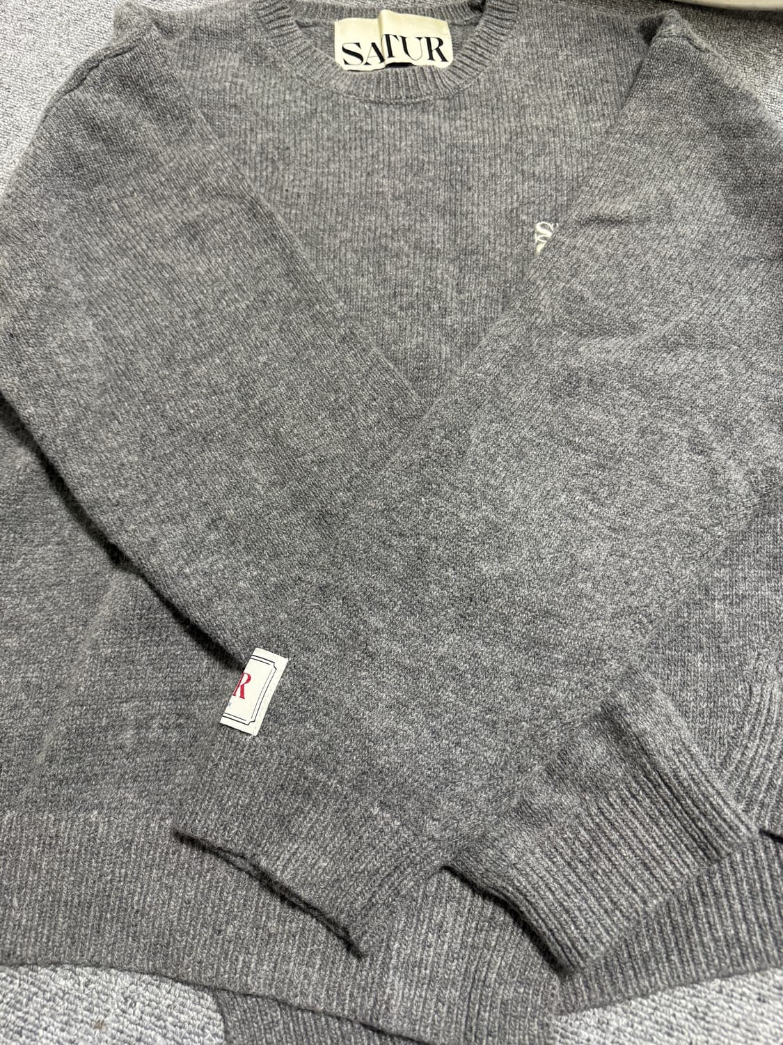 [세터] 더블린 언발란스 캐시미어 블렌드 니트 클래식 차콜 상품이미지1