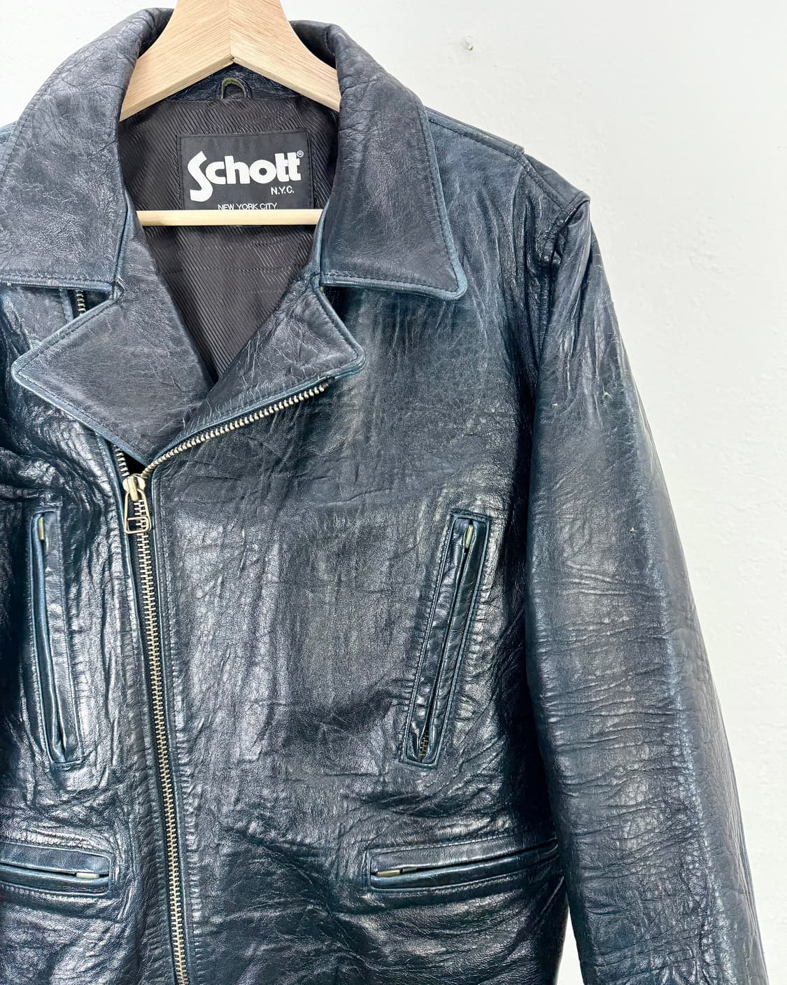 쇼트 블루 왁스 카빙 제뉴윈 레더 라이더 자켓 상품이미지4