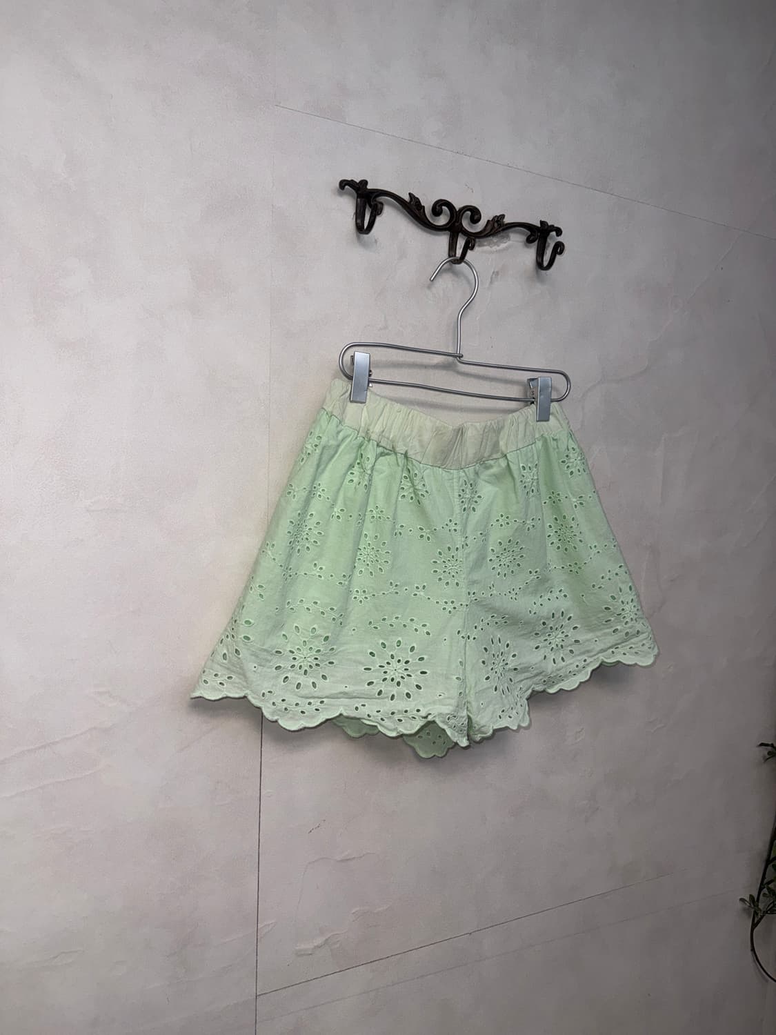 Mint floral punching cotton shorts 상품이미지2