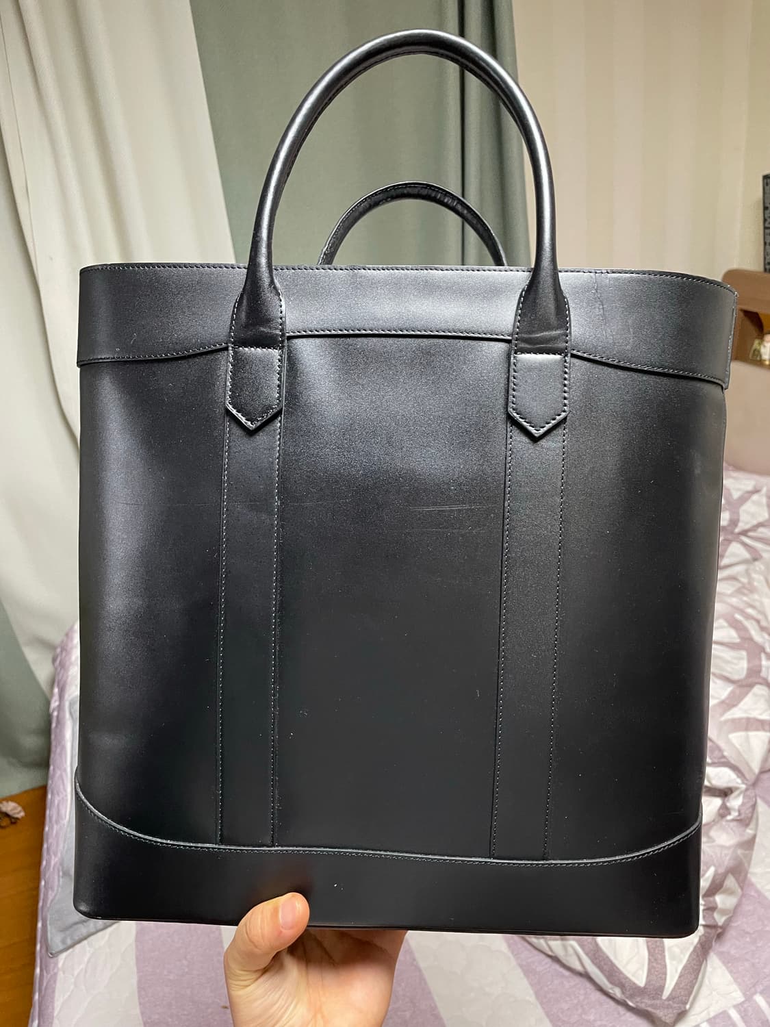 론트 lohnt 071 Black Tote Bag 팝니당 (끈x) 상품이미지2