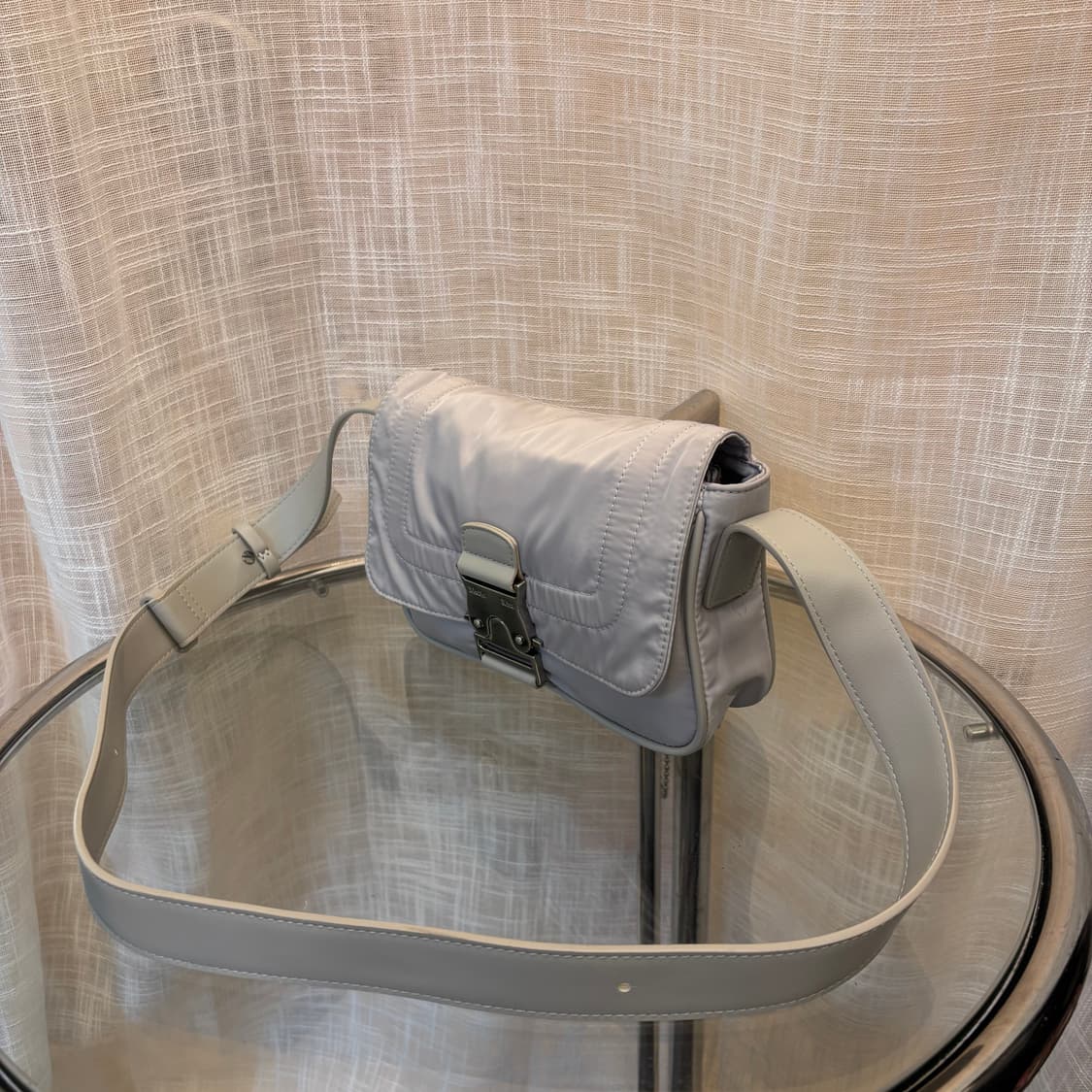 정품 마뗑킴 버클 크로스백     상품이미지6