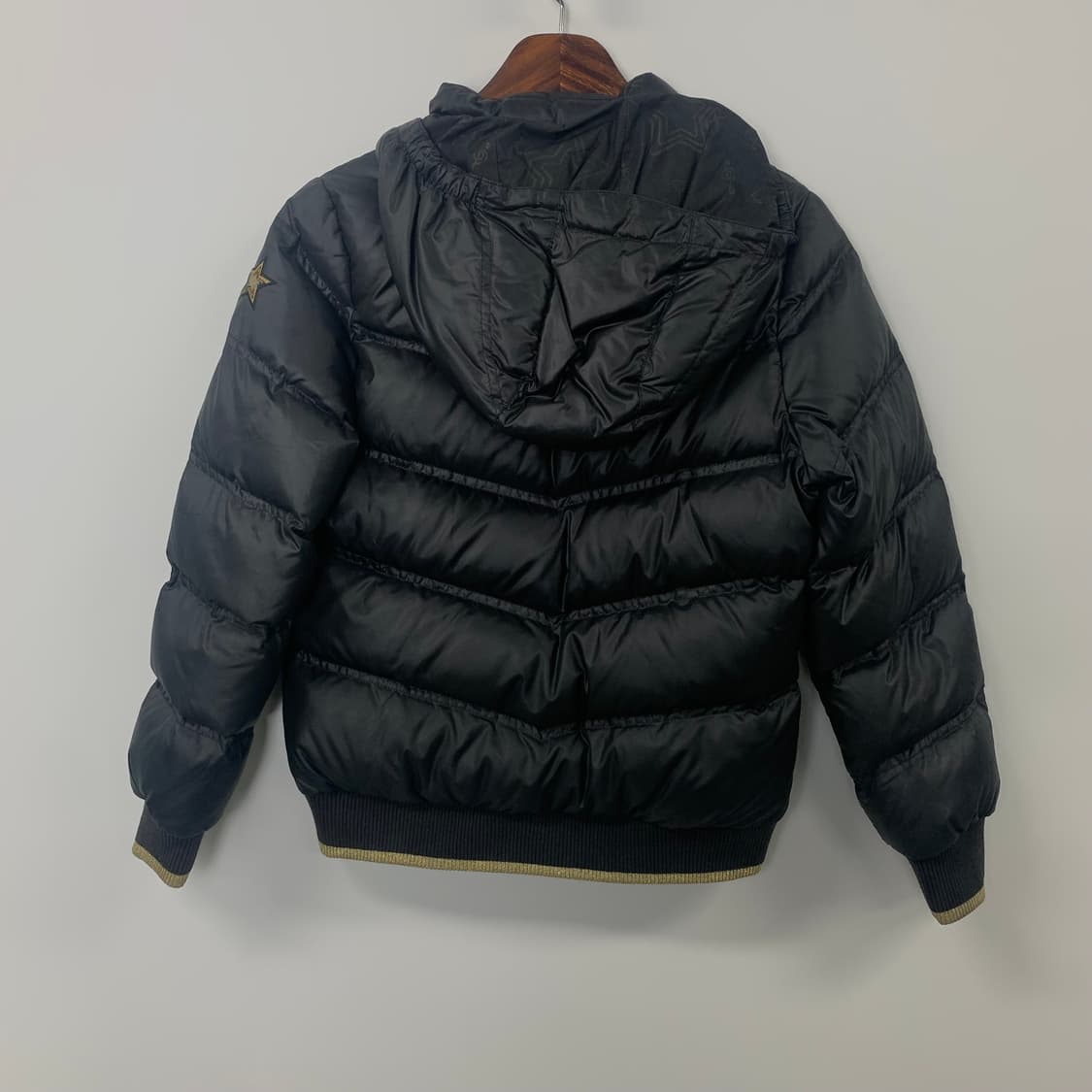 아디다스 00s 유광 블랙 패딩 상품이미지3