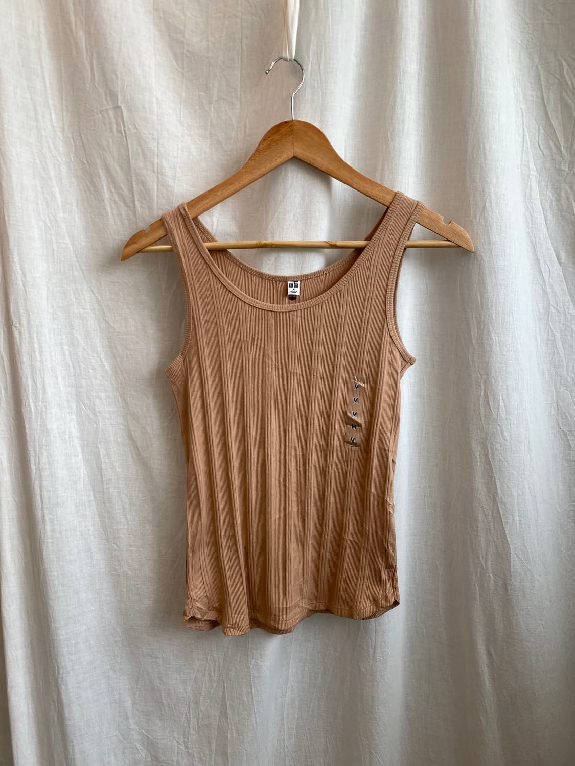 UNIQLO 베이직 슬리브리스탑(M/새상품) 상품이미지2