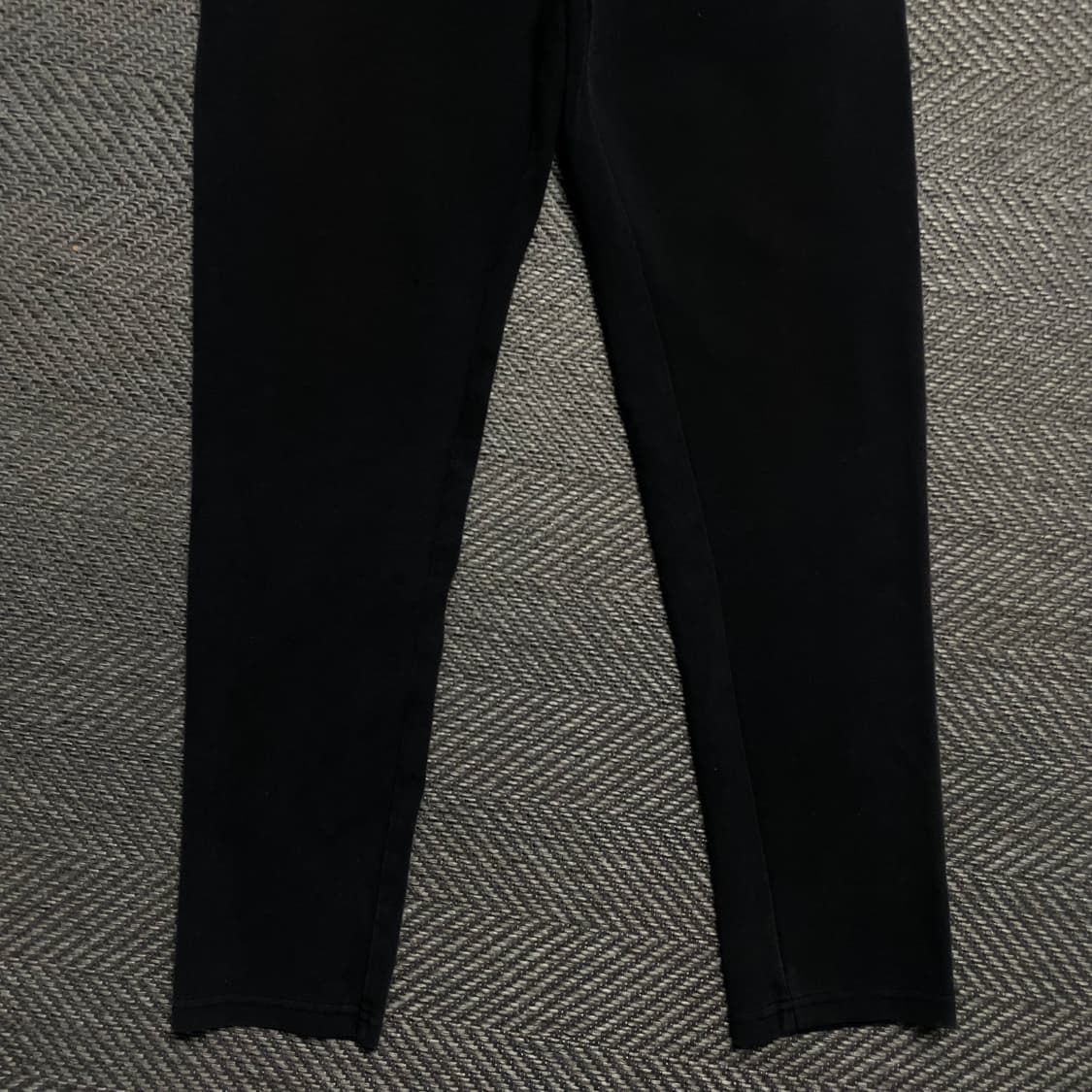 데상트 트레이닝 스웨트 팬츠 블랙 y 5315 상품이미지3