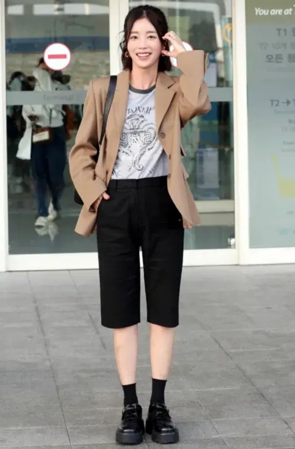 온앤온 미니멀 스티치 포인트 자켓 상품이미지3