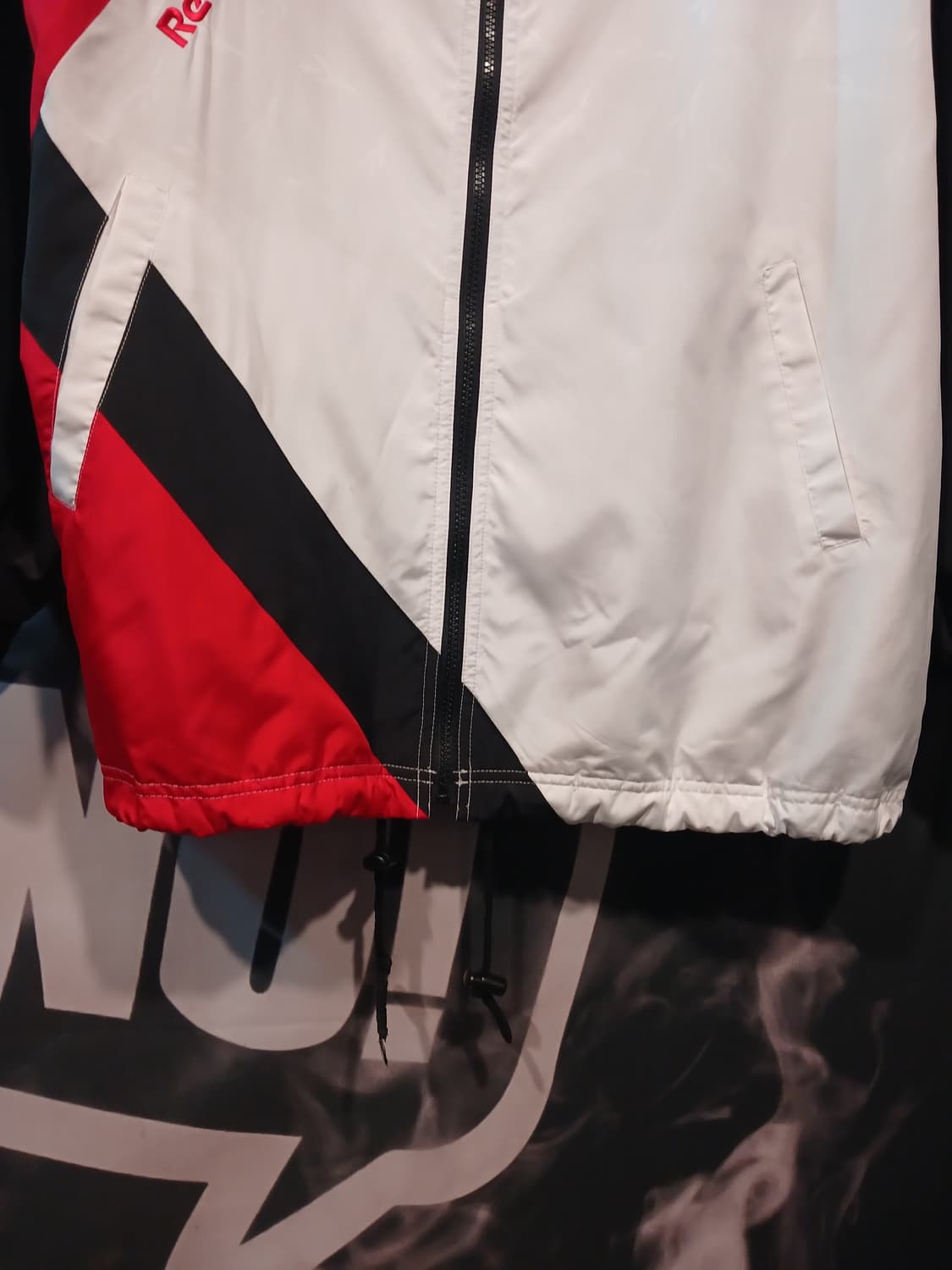 리복 빈티지 스타일 벡터 트랙 자켓  상품이미지3