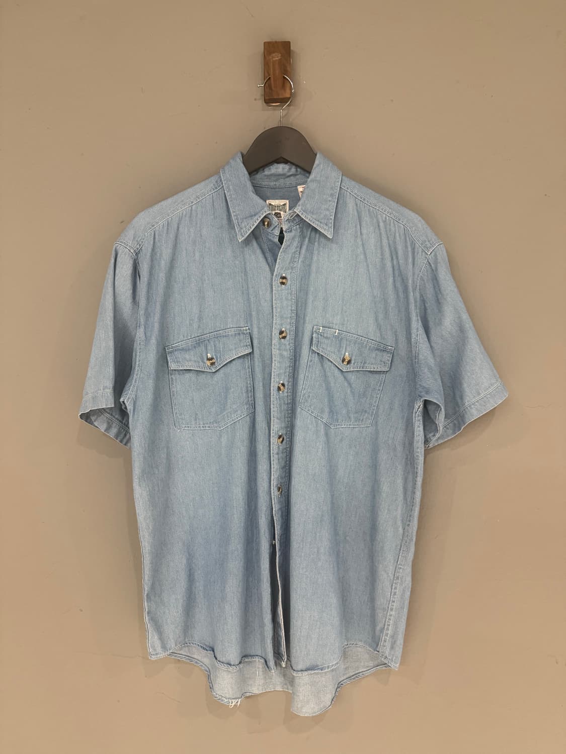 2-pocket detail denim shirt 상품이미지4