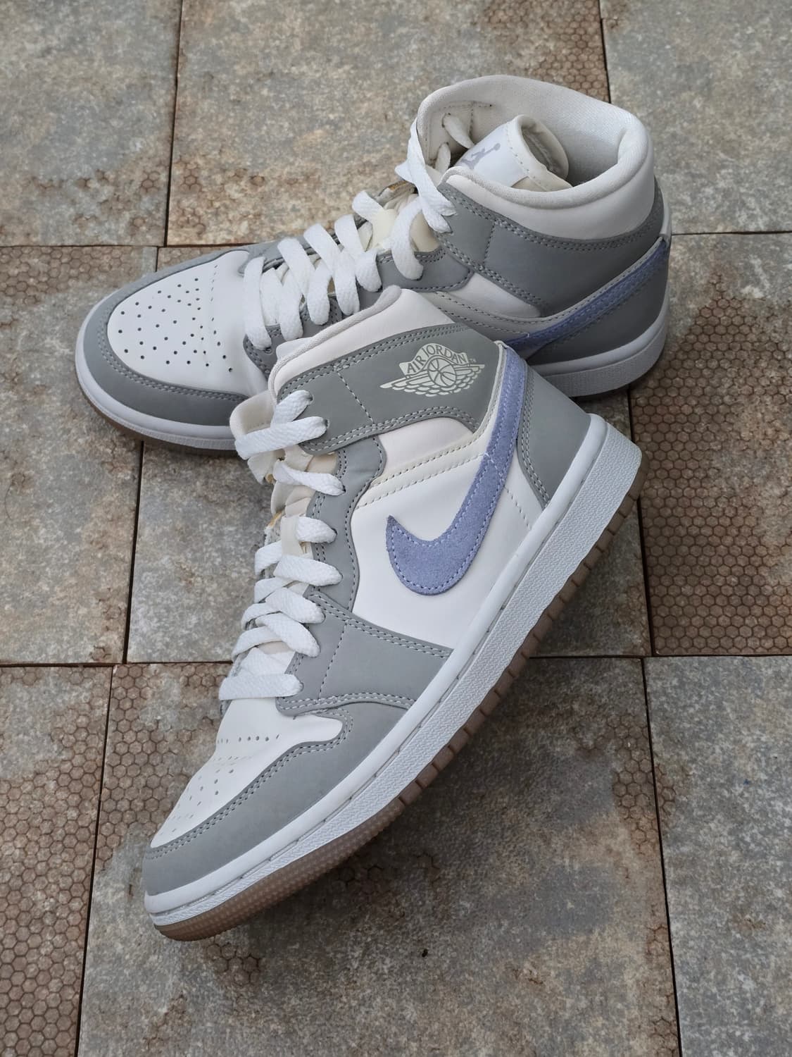 (220)나이키 조던 1 미드 울프 그레이  상품이미지3