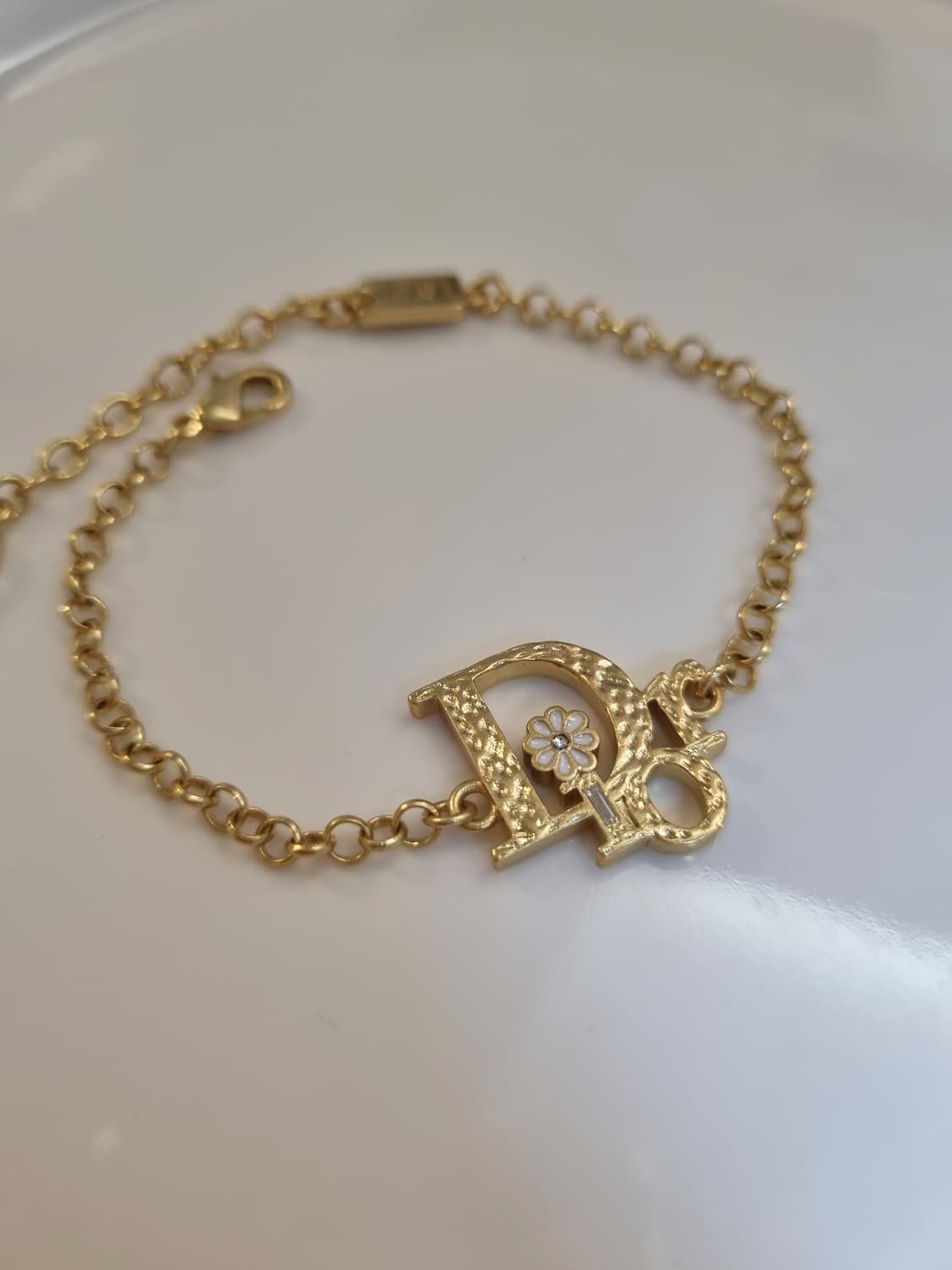 디올 업사이클링  메트골드 팔찌 상품이미지4