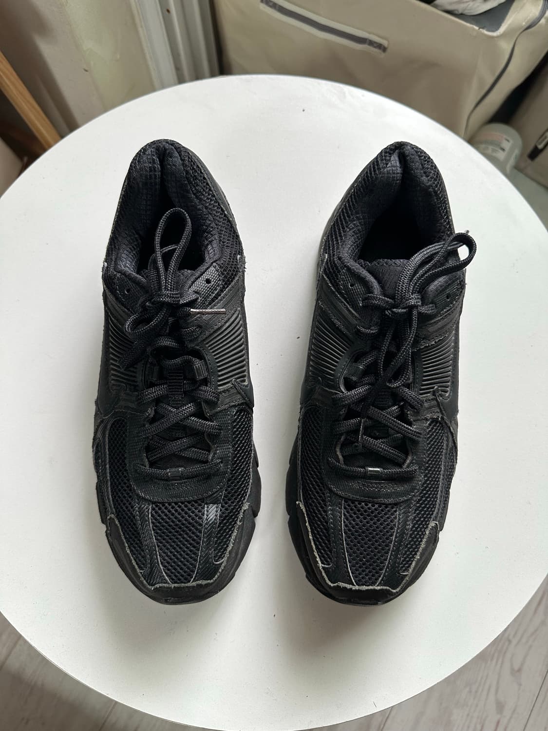 나이키 줌 보메로 5 올블랙 운동화 270  상품이미지1