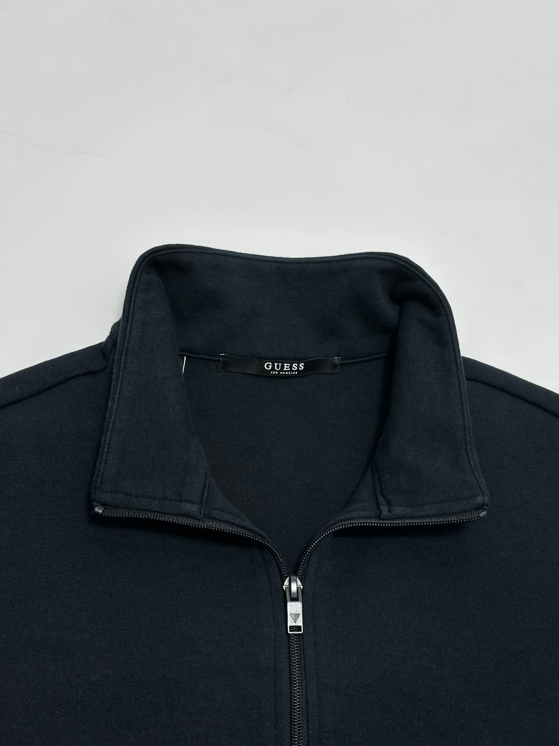 게스 반집업 맨투맨 상품이미지6