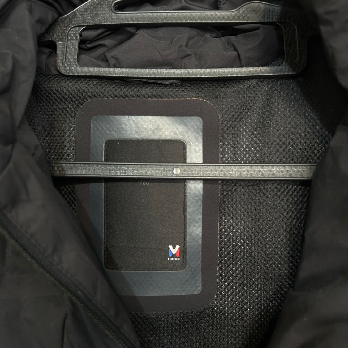 밀레 엠리밋 남성 패딩 100 블랙 상품이미지2