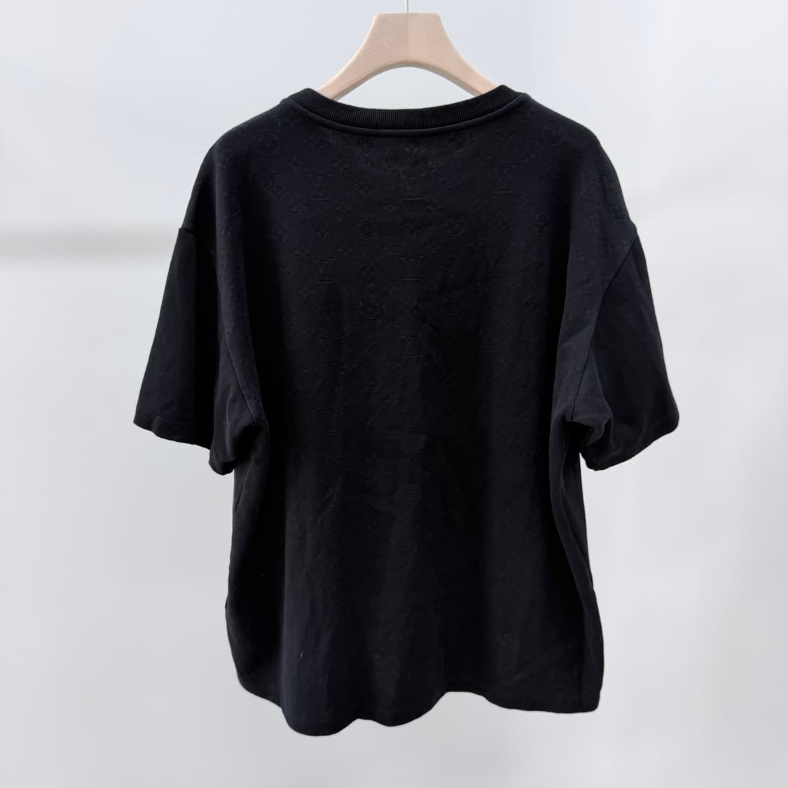 [S급/2XL] 루이비통 LV 모노그램 포켓 반팔 니트 블랙 상품이미지5