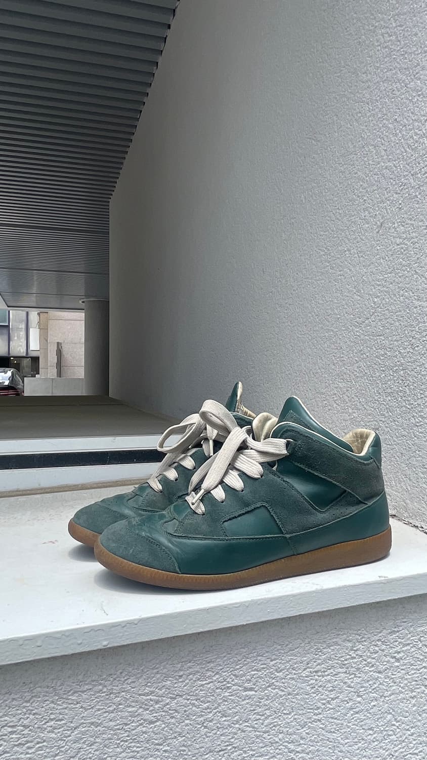 [Maison Margiela] 'Replica' Mid-Top Snea 상품이미지1
