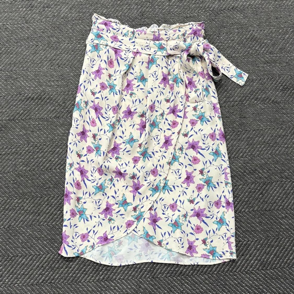 아떼바네사브루노 플라워 스커트v0440 상품이미지1