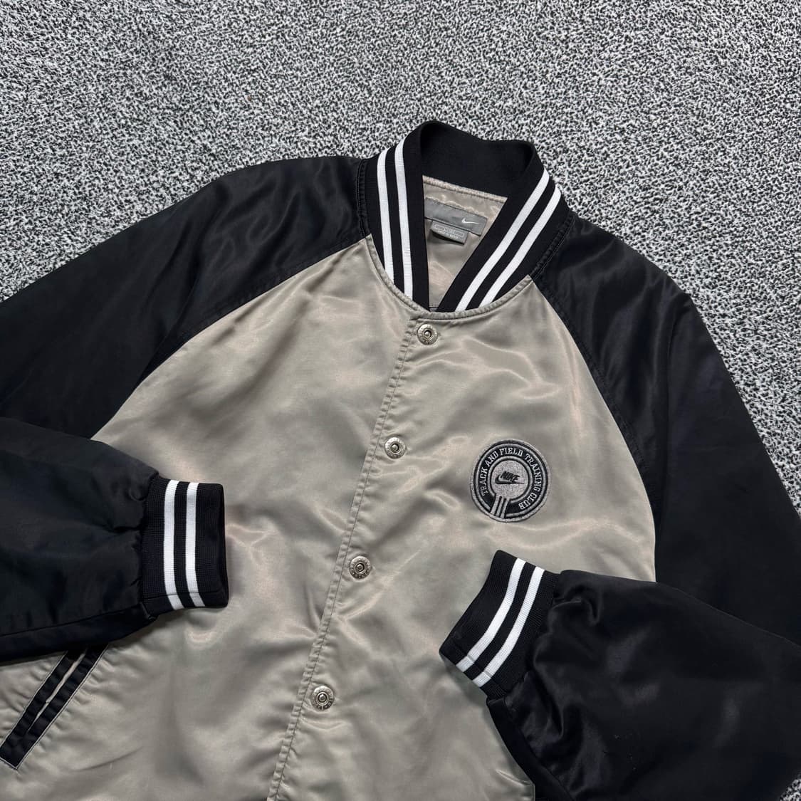 Name : 나이키 올드스쿨 오버핏 바시티 자켓 :)  상품이미지3