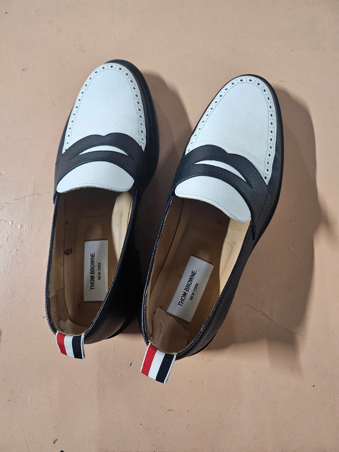 톰브라운로퍼판매합니다 상품이미지1