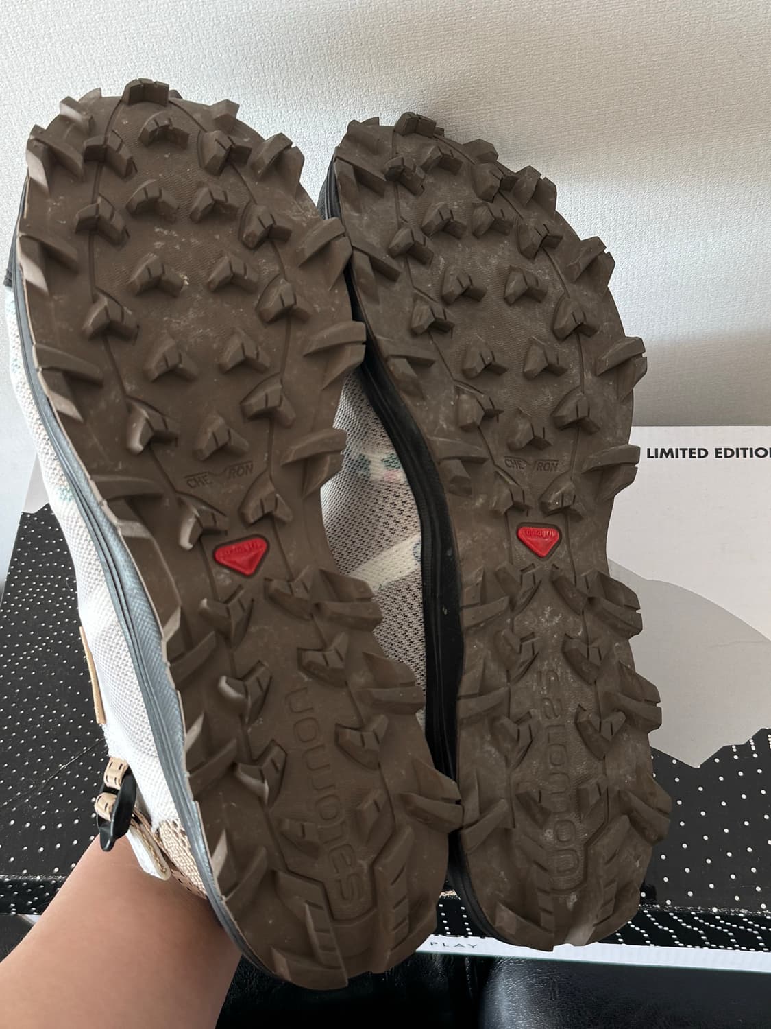 (네고가능)살로몬 X 더 브로큰 암 테크앰피비안 (UK5.5 240) 상품이미지5