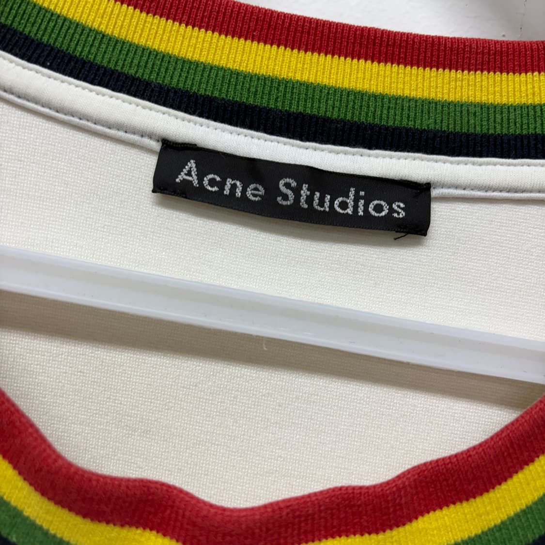Acne Studios 레인보우 넥 반팔티 L 상품이미지3