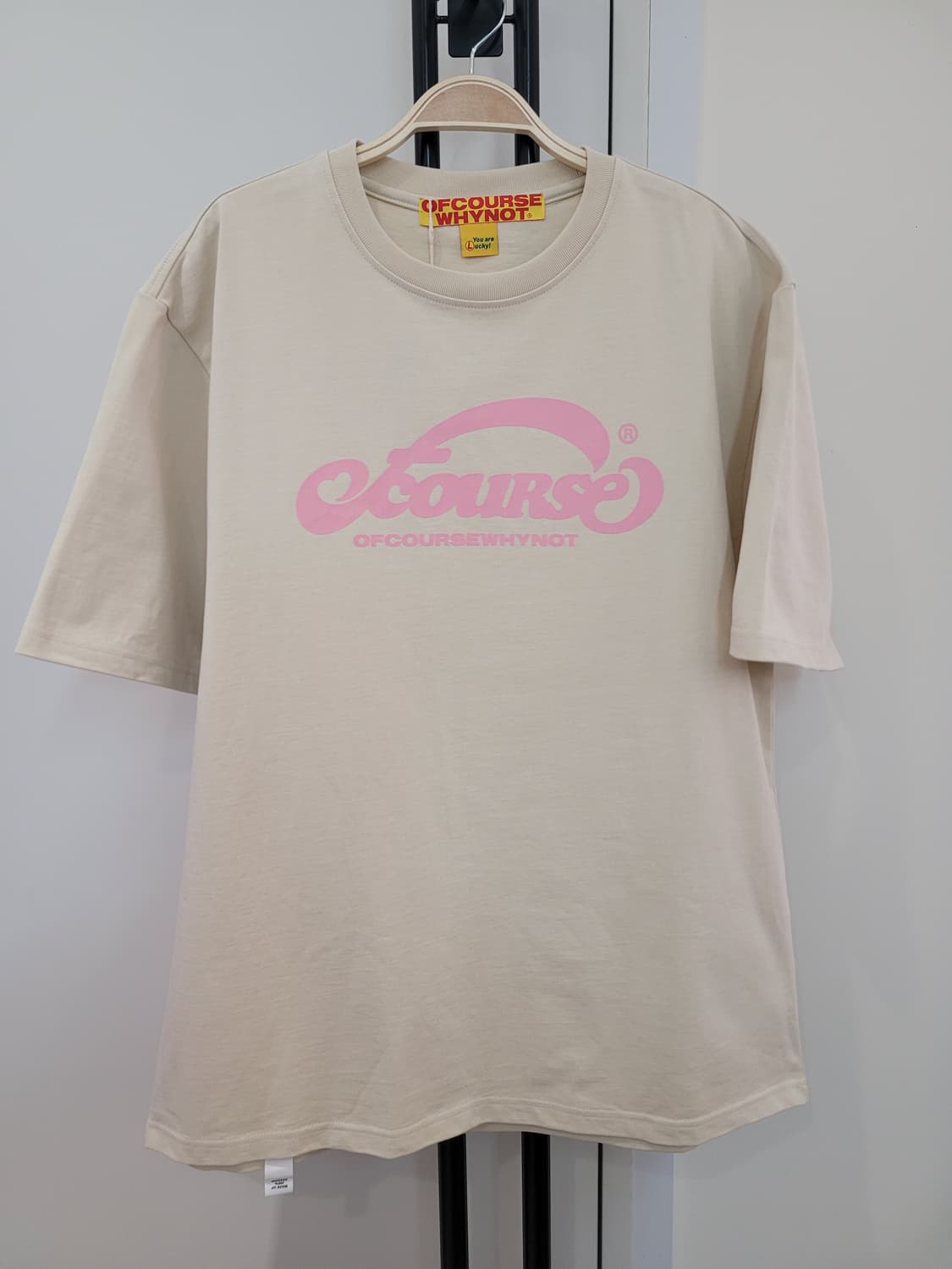 오브콜스와이낫 핑크 로고 반팔티셔츠 L사이즈 택달린새제품 상품이미지1