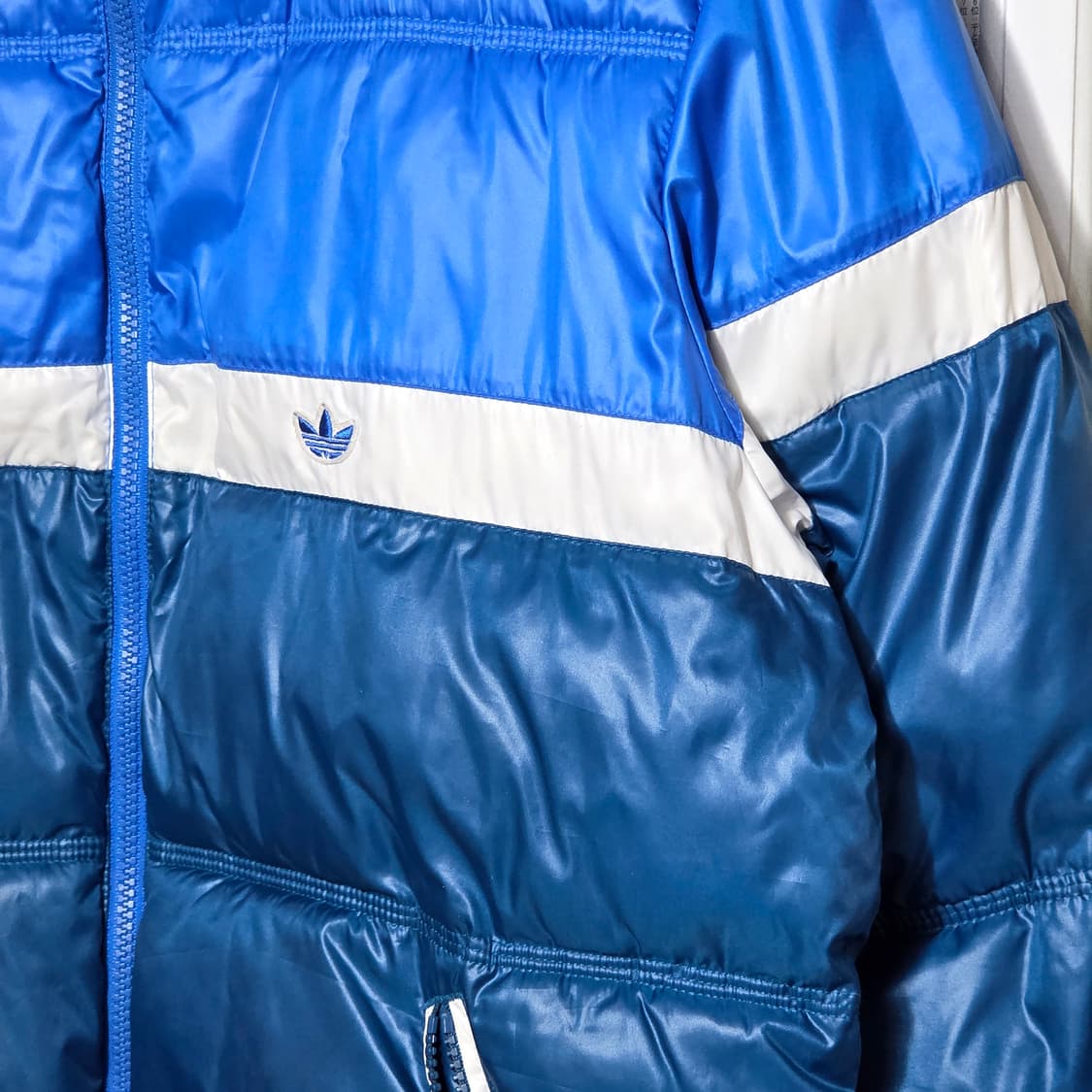 아디다스 블루 배색 푸퍼 패딩 상품이미지4