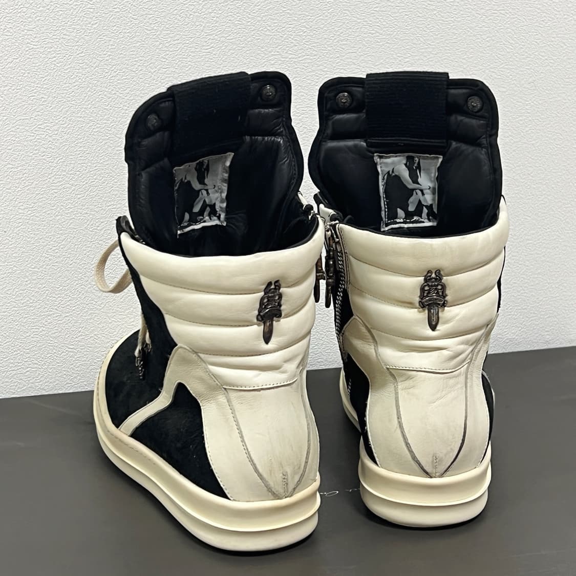 릭오웬스 x 크롬하츠 14FW 지오바스켓 모노크롬 스웨이드 상품이미지4