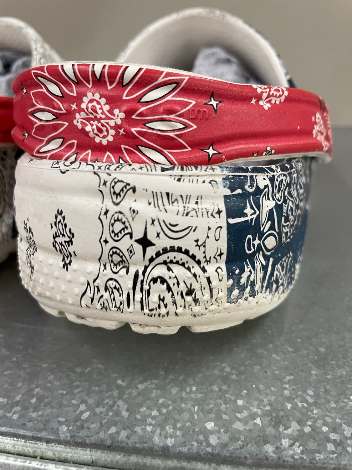 크록스 반다나 클로그 멀티 M10 상품이미지8