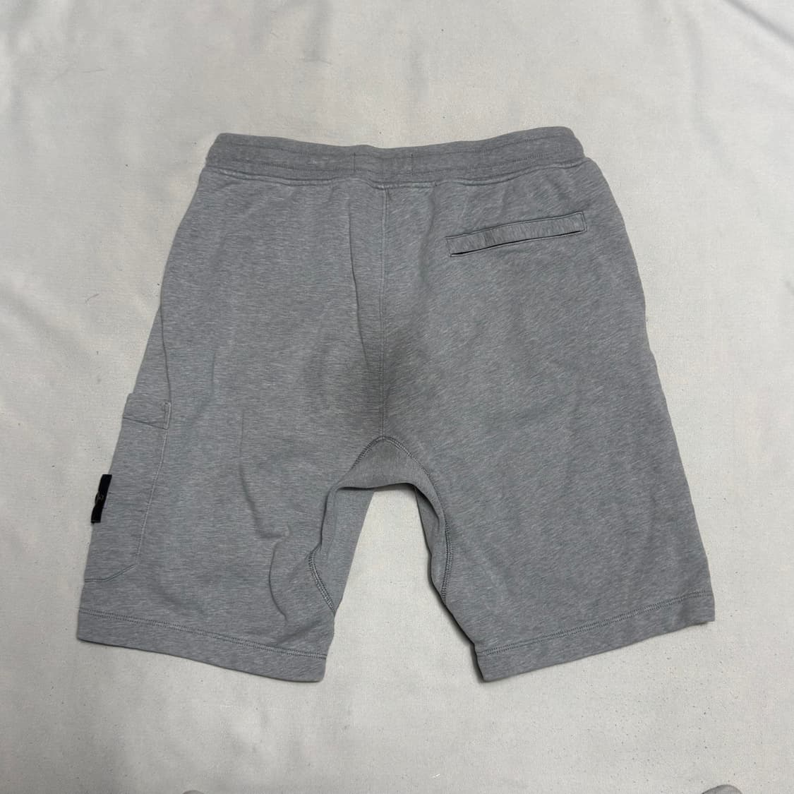 M 스톤아일랜드 그레이 스웻 반바지 상품이미지3