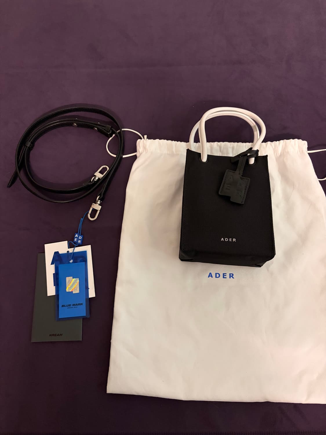 아더에러 스몰 쇼퍼백 느와르 (캔버스) 상품이미지4