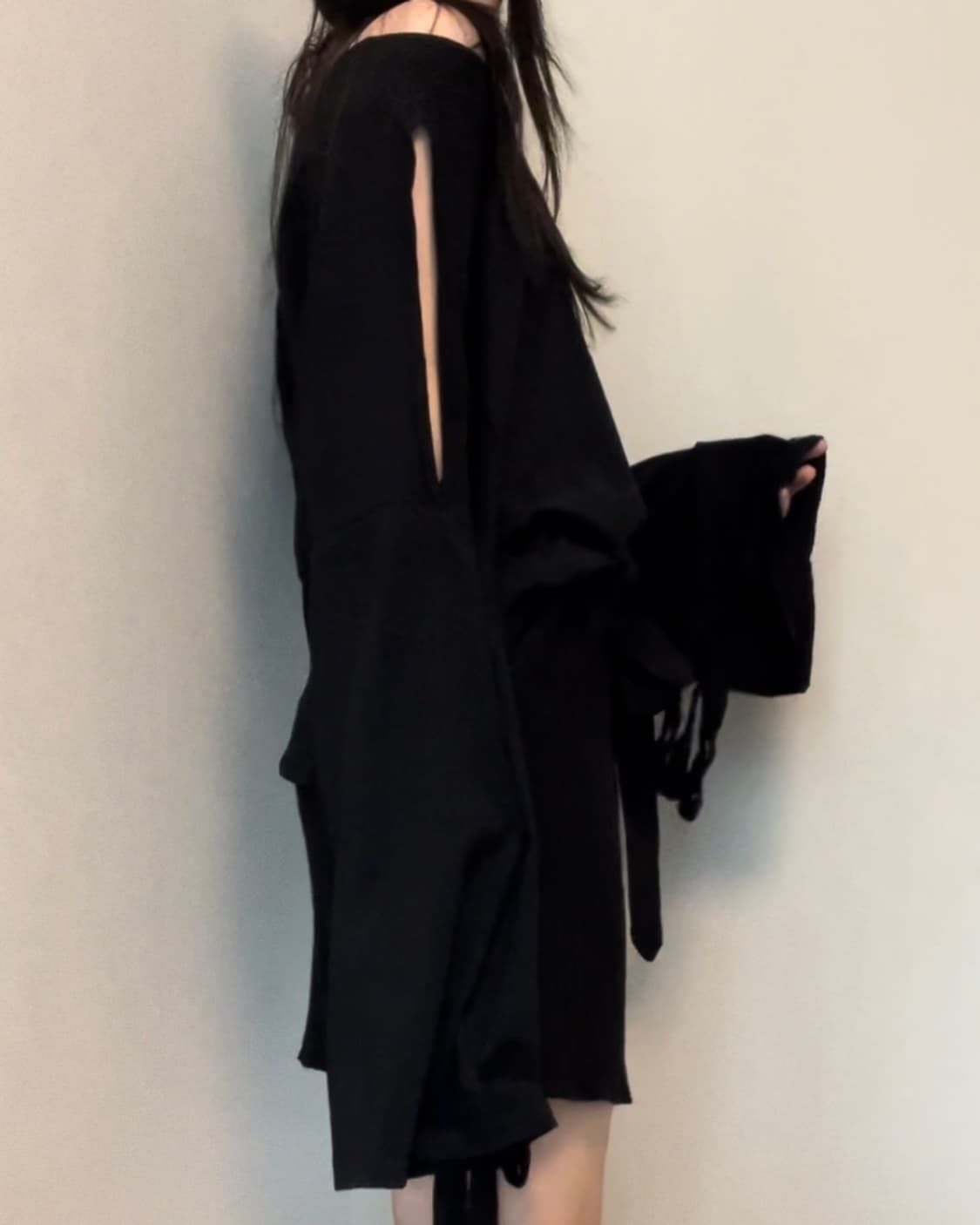 off shoulder loose-fit long sleeve 상품이미지2