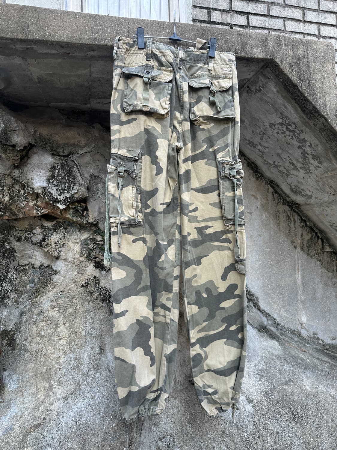 Abercrombie multi pocket camo pants 상품이미지8