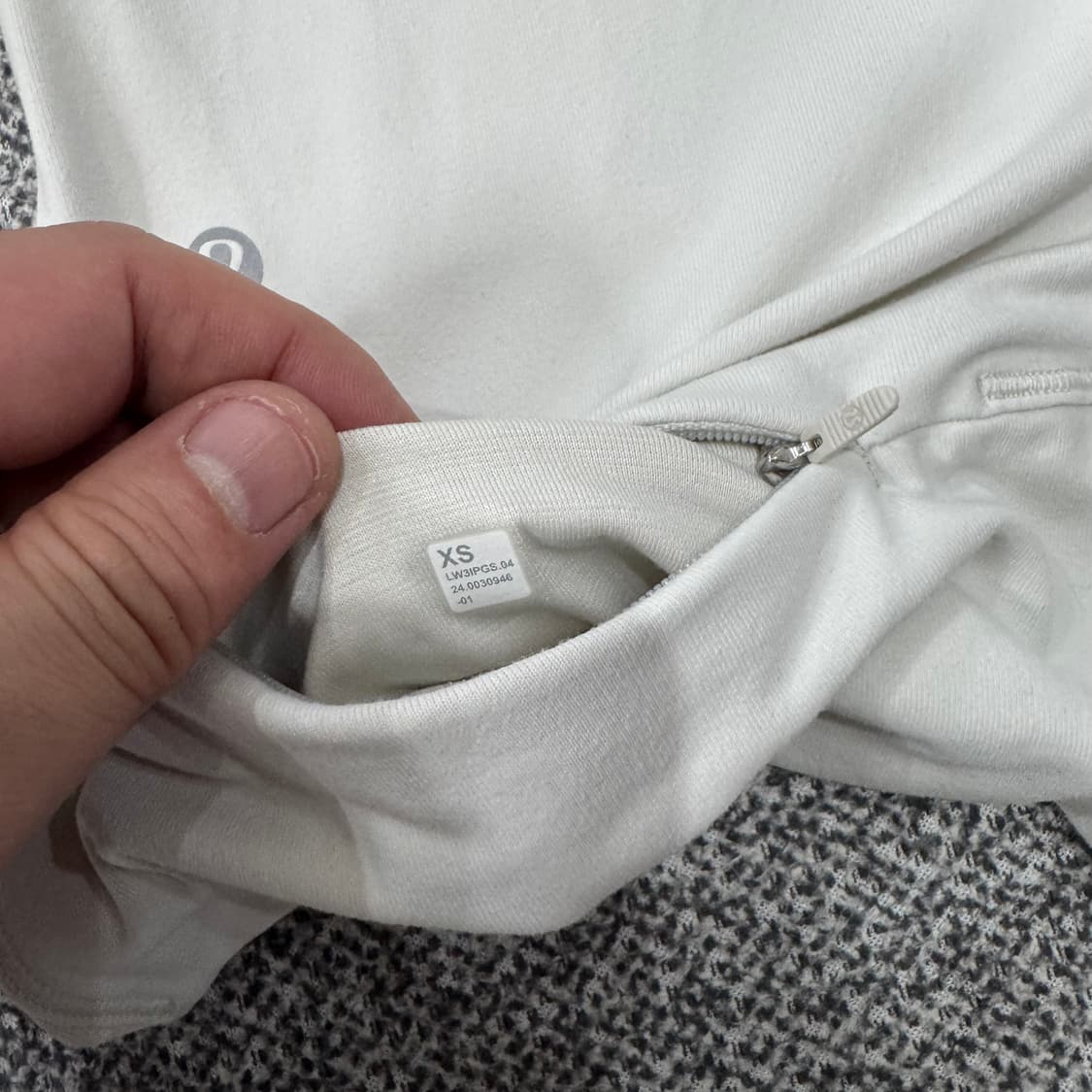 룰루레몬 개더드 웨이스트 롱슬리브 러닝 탑 상품이미지5