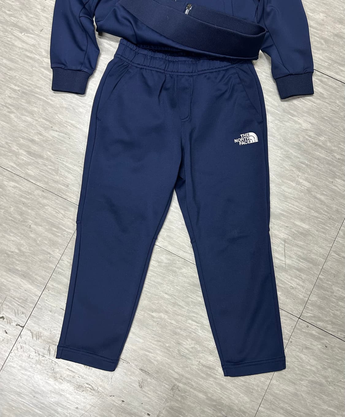 노스페이스 네이비 키즈 트레이닝복 세트 상품이미지2