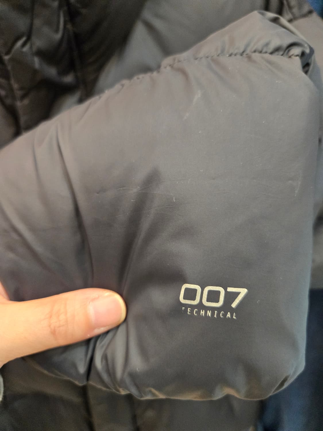 [쿨거환영]커버낫 C 로고 숏 푸퍼 상품이미지4