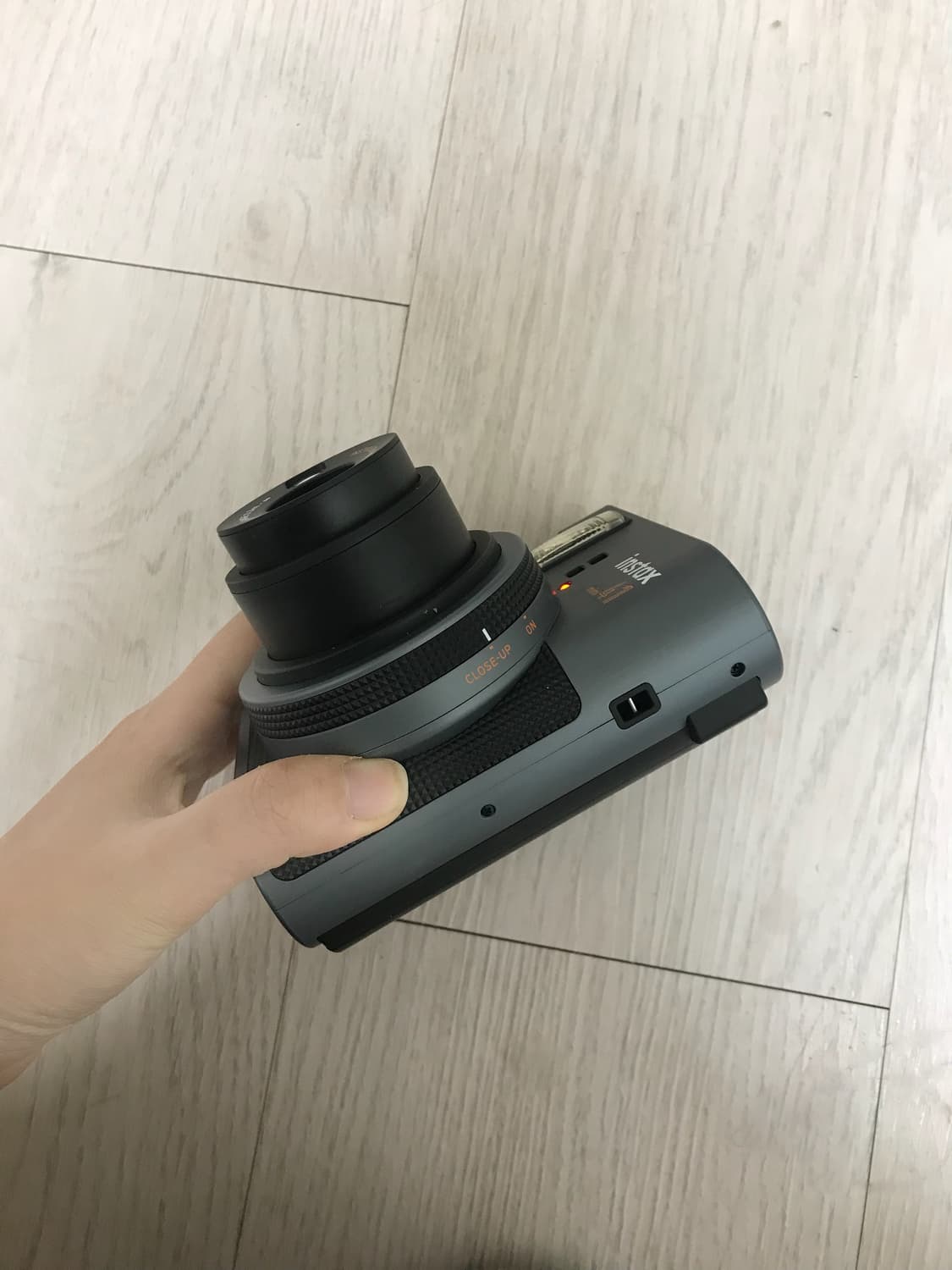 인스탁스 미니41 그레이 폴라로이드 카메라 상품이미지2