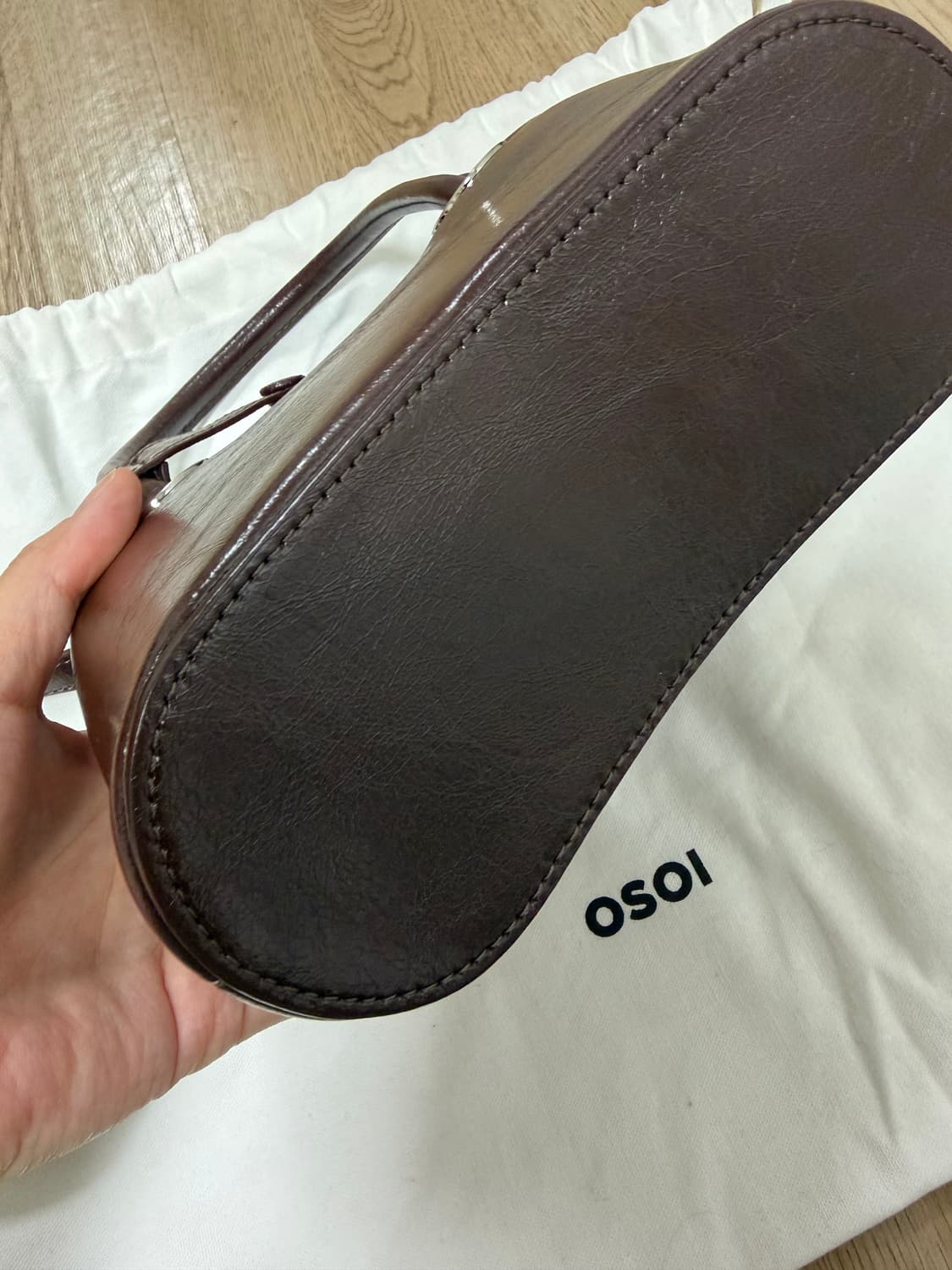 오소이 써클 미니 브라운 circle mini bag 상품이미지5