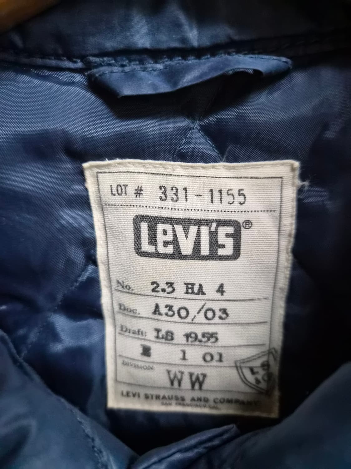 100) 리바이스 패딩 셔츠 팝니다 상품이미지3