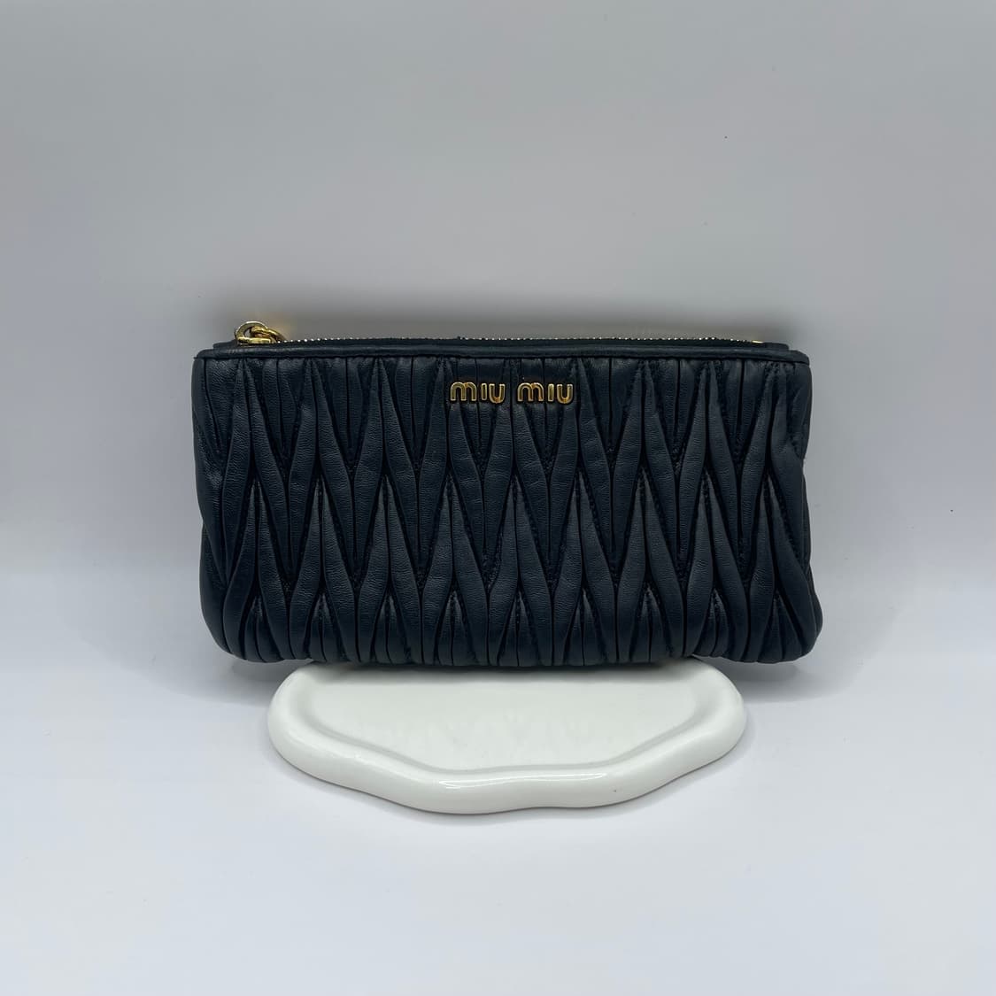 미우미우 마테라쎄 나파 장지갑 상품이미지1