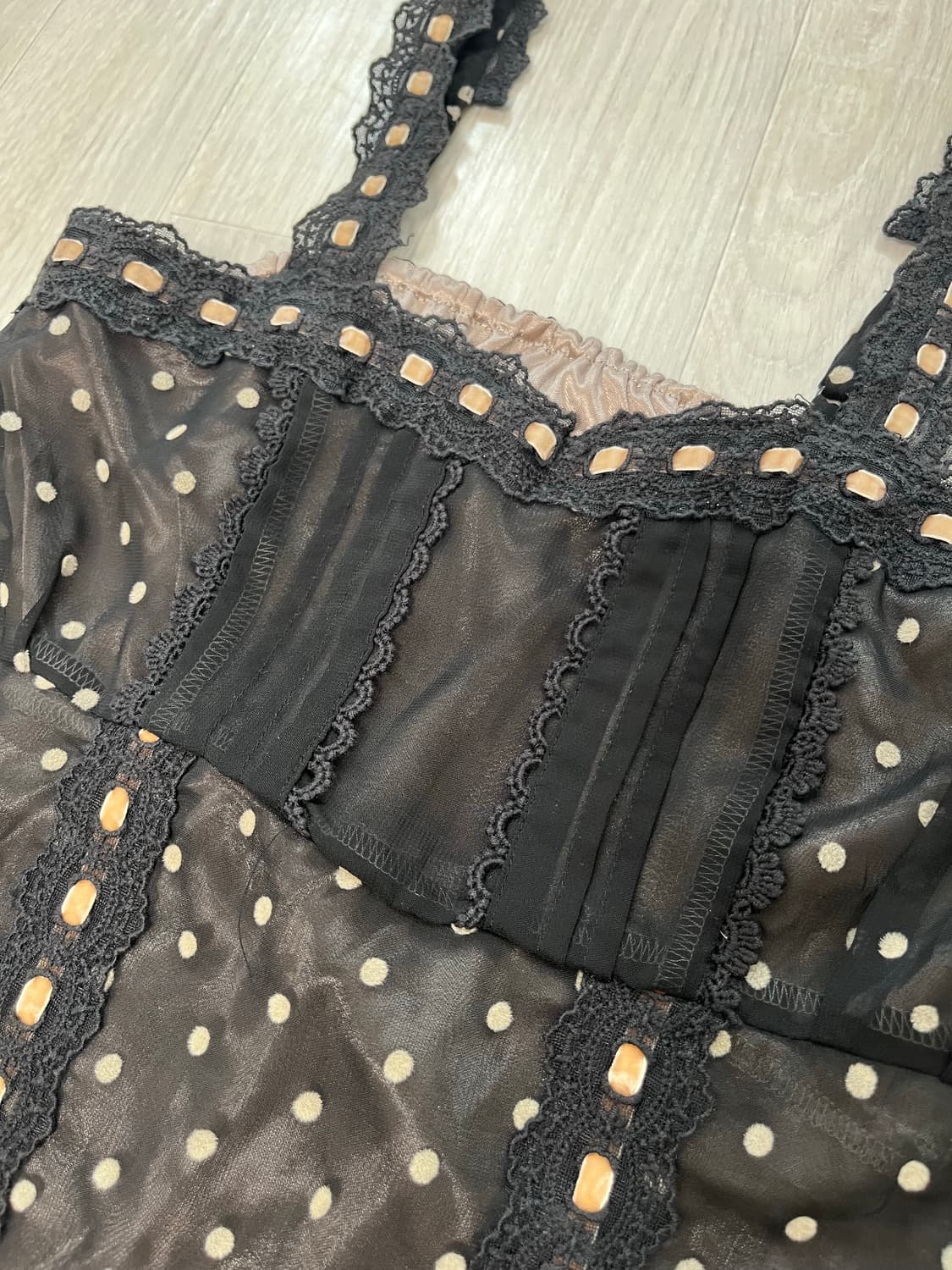 블랙 시스루 도트 슬리브리스 미니 원피스 상품이미지7