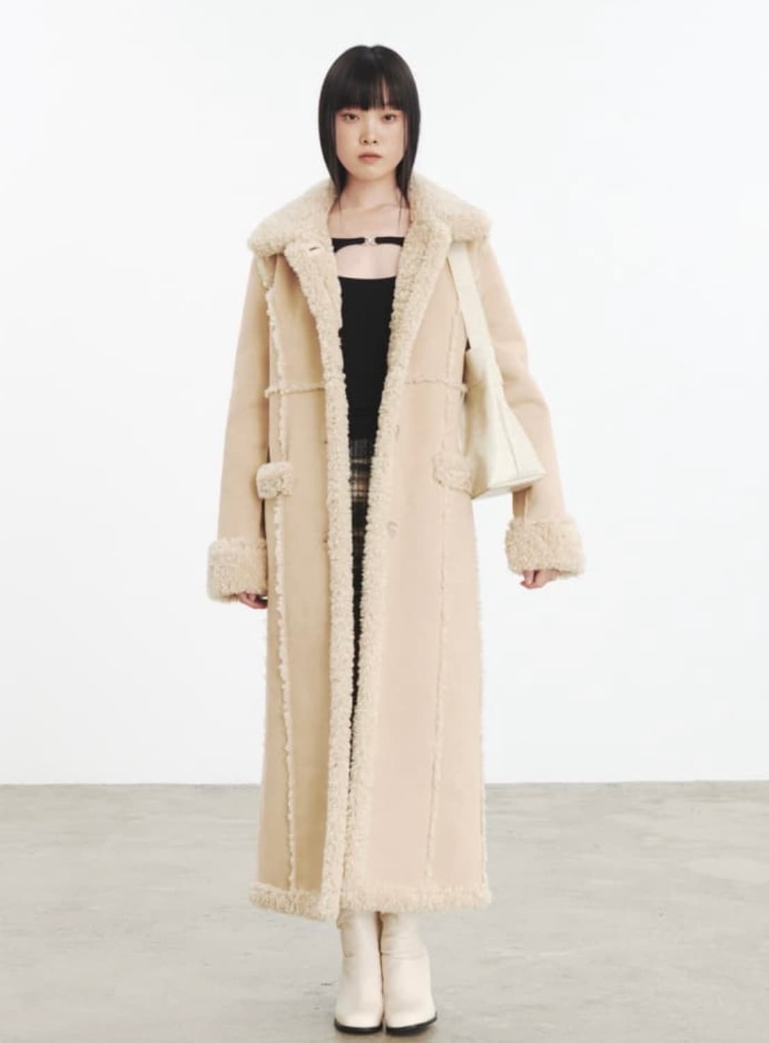 큐리티 무스탕 롱 코트 베이지 S (정가37만원) 상품이미지1