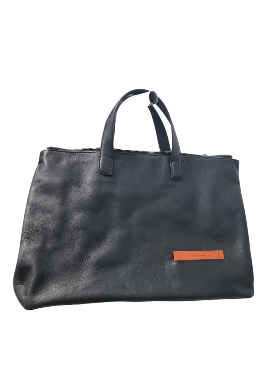 미사용 만다리나덕 가죽 블랙 쇼퍼백 상품이미지1