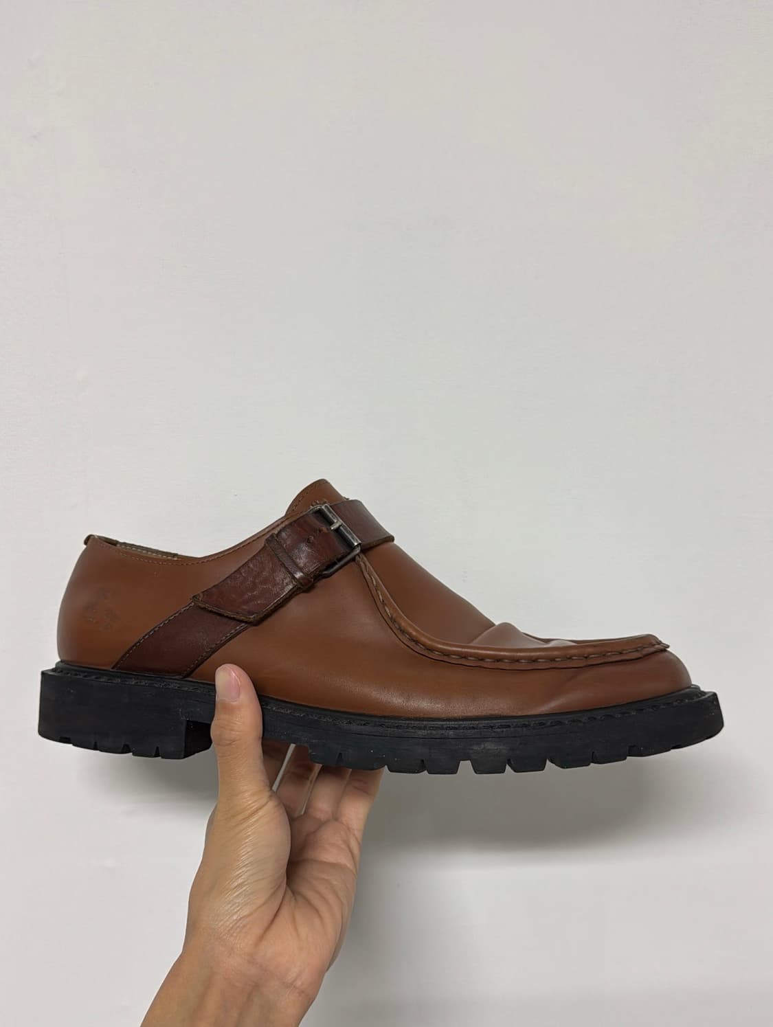 드리스반노튼 버클 로퍼 슈즈 상품이미지1