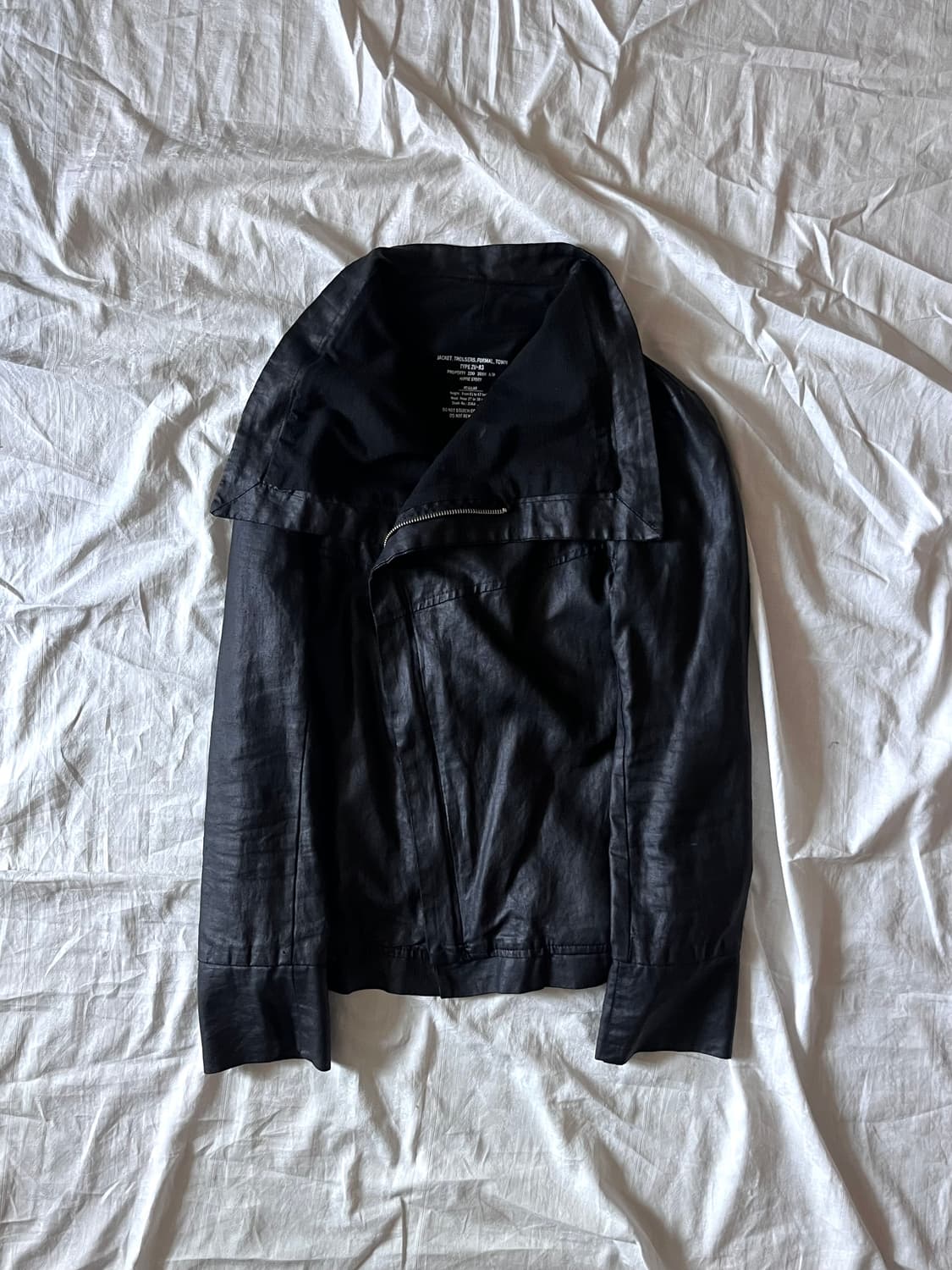 Asymmetrical High-Neck Coated Jacket 상품이미지2