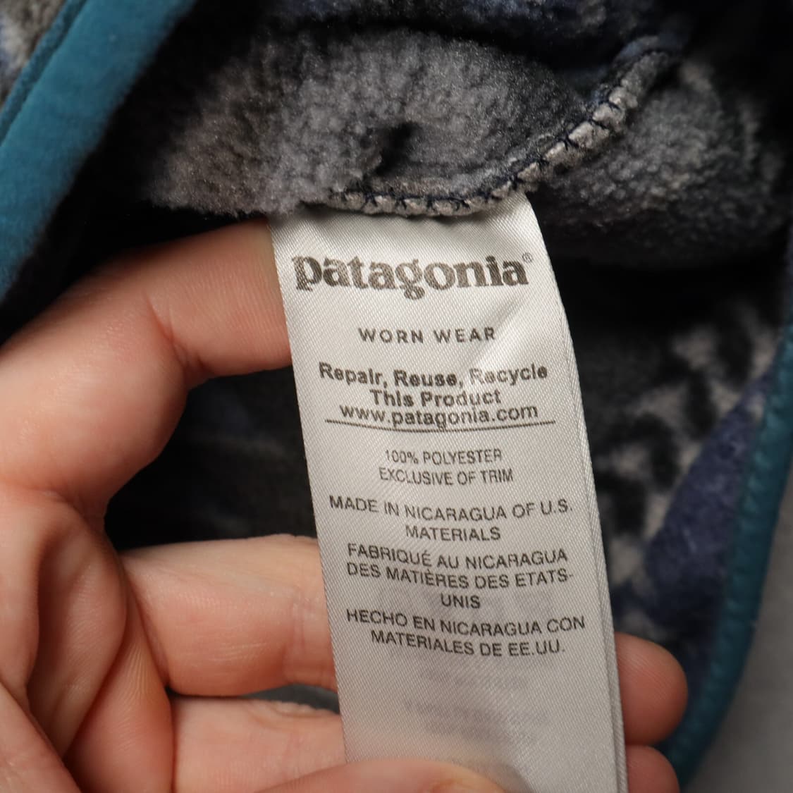 18FW 파타고니아 신칠라 스냅-티 플리스 숏헤어 멀티 블루 상품이미지4