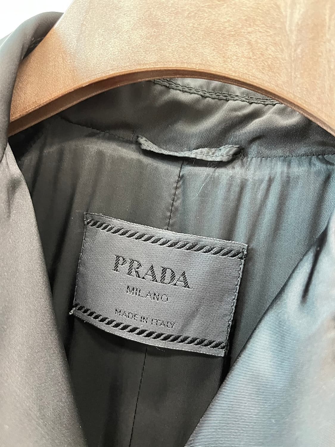 여) 프라다 리나일론 봄 더블코트 상품이미지4