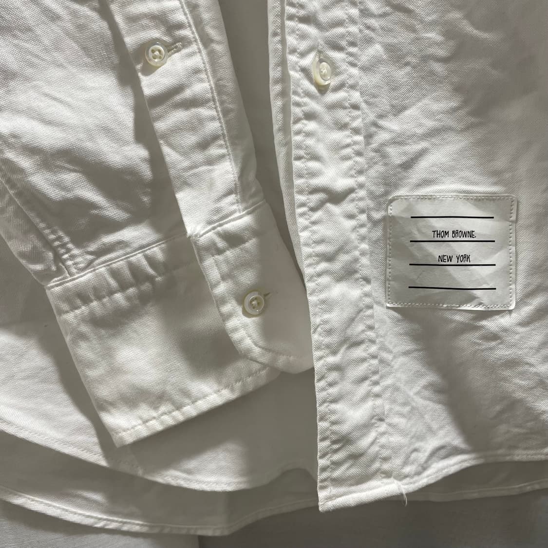 톰브라운/ 트리콜로 암밴드 화이트 셔츠/ 3 상품이미지6